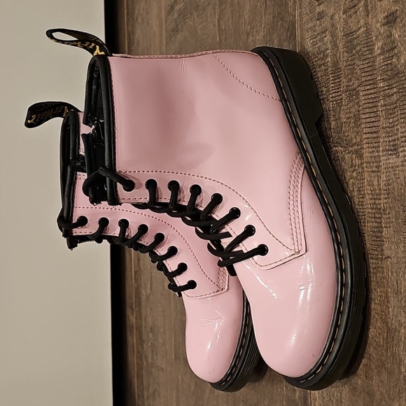Dr. Martens 1460 Bubble Gum Pink Patent Leather Women's Combat Boots Sz 5 - Picture 2 of 11